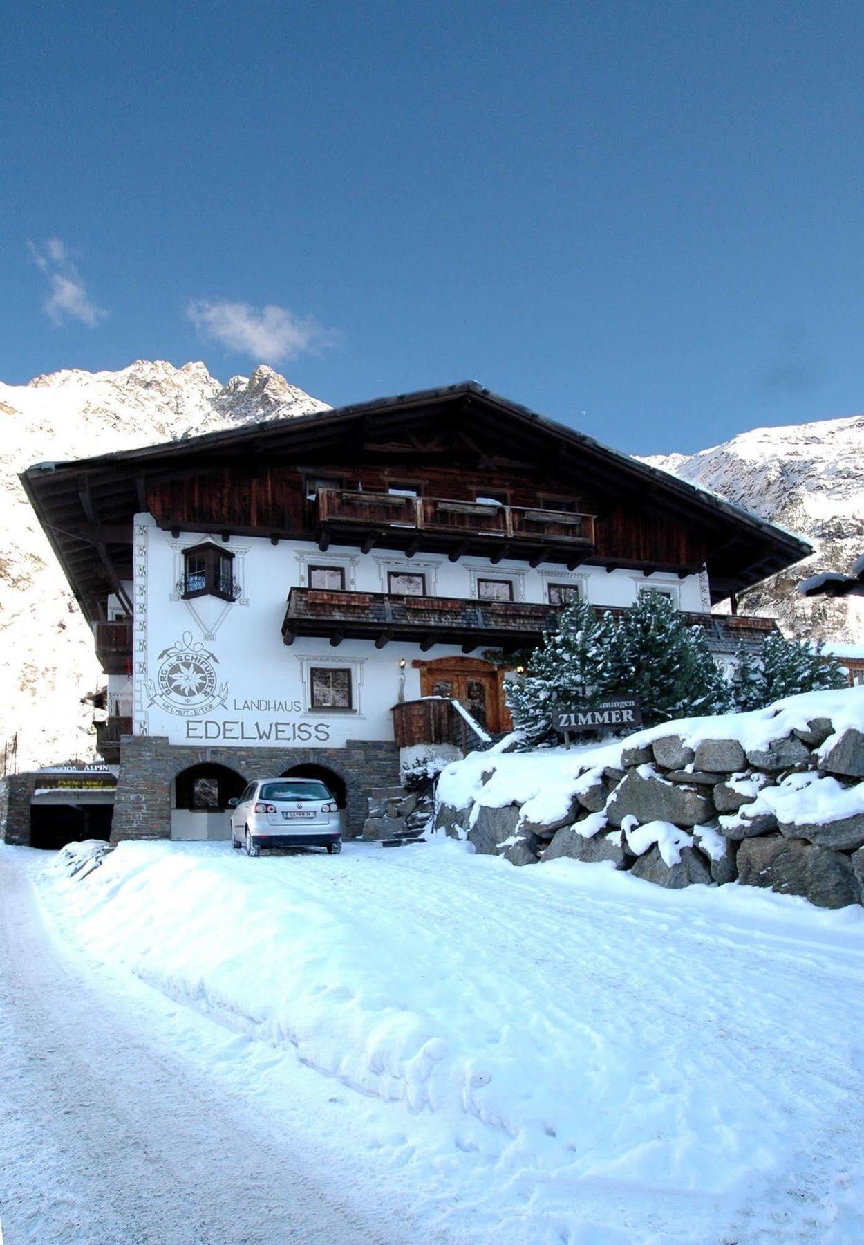 Landhaus Edelweiss Hotel Sankt Leonhard im Pitztal Exterior photo